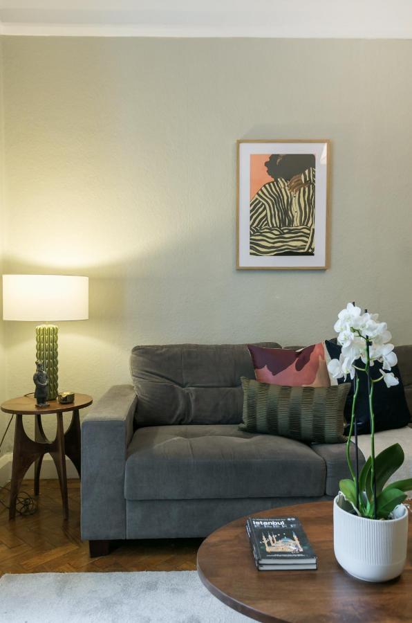 Chic 1 Bedroom Apartment In Bloomsbury, Sleeps 4 London Exteriör bild